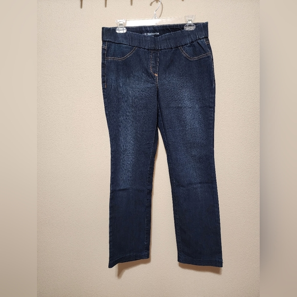 WP2. Liz Claiborne petite jeans - Picture 1 of 15